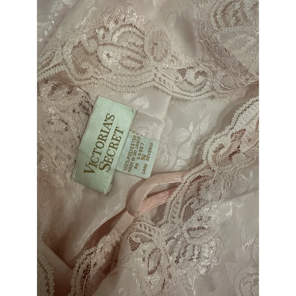 Vintage Victoria's Secret Satin Sleep Slip Sz S Pink - Gold Label - Lace Detail‎
